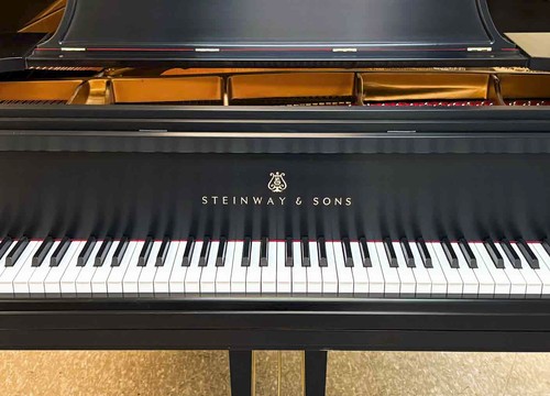 Superbly restored steinway - superbly,